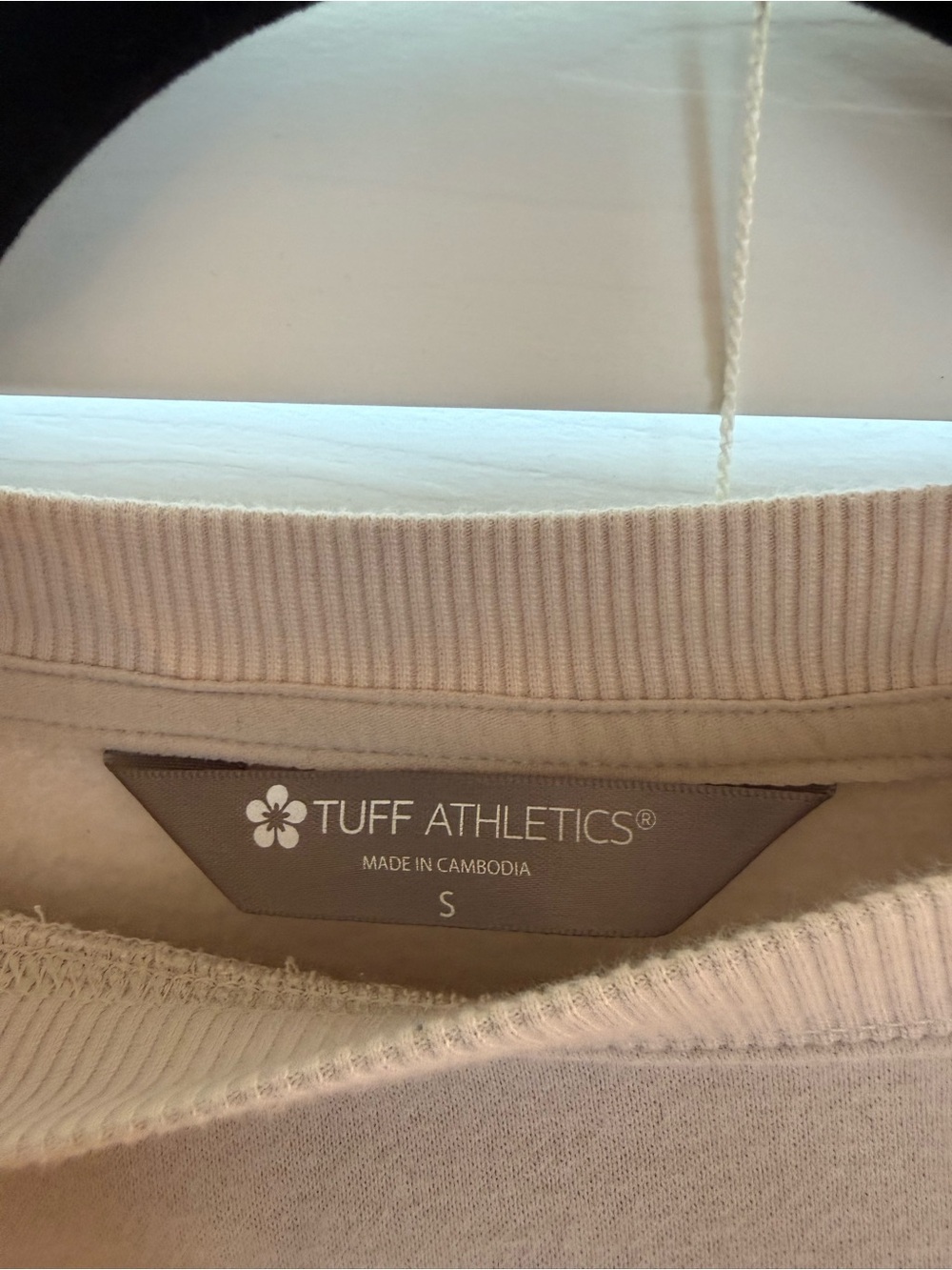 Tuff Athletics women's Crewneck Sweatshirt in Light Beige with pockets - Picture 4 of 5